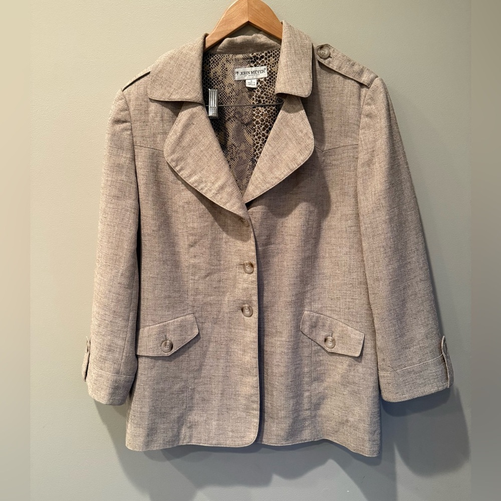 John Meyer‎ of Norwich Beige Jacket with animal print lining size 18